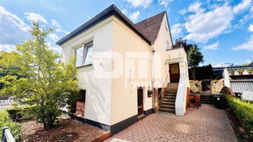 Gepflegtes 1 bis 2 Familienhaus in gefragter Lage mit riesigem Gartengrundstück 34266 Niestetal, Zweifamilienhaus